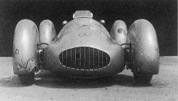 Mercedes Benz W154 /M163 streamliner - Racing Daydreams by Colin Johnston